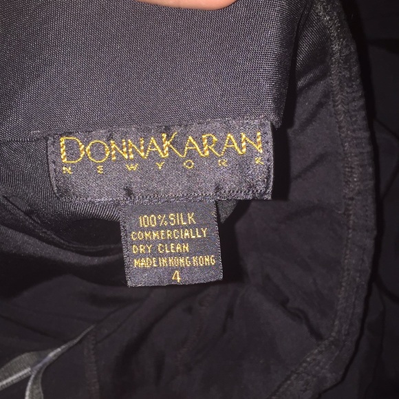 Classy Donna Karin Skirt - Picture 2 of 2